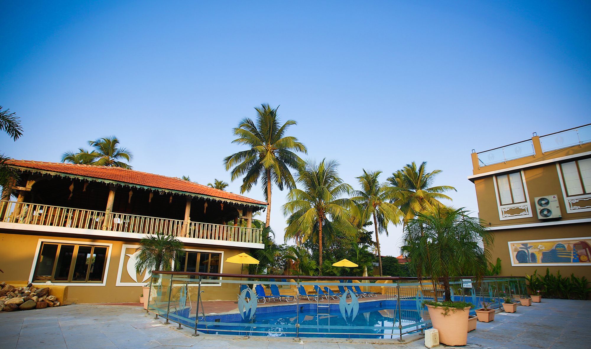 Club Mahindra Acacia Palms Hotel Colva Exterior photo